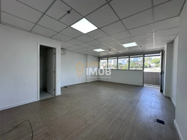 Sala com 45m², à venda, no bairro Jardim Flórida em Jundiaí