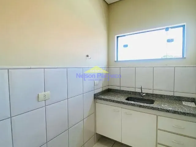 Sala com 1m², para alugar, no bairro Centro em Capivari