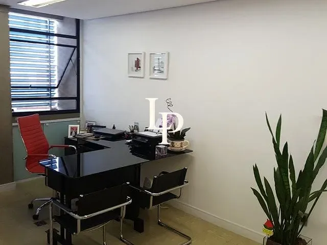 Sala à venda ou para alugar, no bairro Centro em Santo André