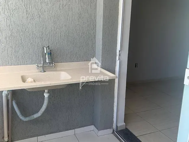 Sala à venda ou para alugar, no bairro Parque Senhor do Bonfim em Taubaté