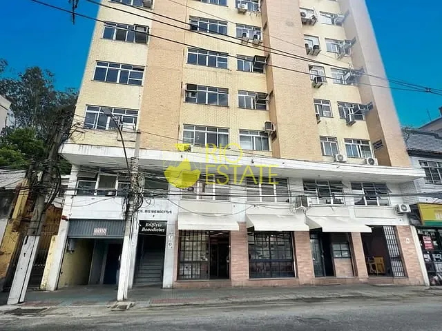 Sala à venda, no bairro Centro em Barra Mansa
