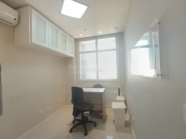 Conjunto comercial com 88m², para alugar, no bairro Centro em Curitiba