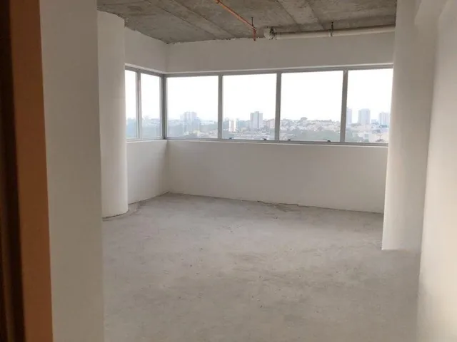 Sala à venda, no bairro Centro em Santo André