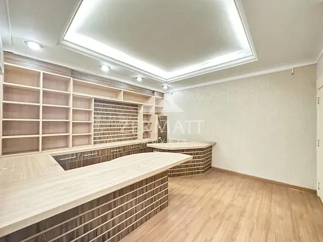 Sala com 100m², para alugar, no bairro Ponta Aguda em Blumenau