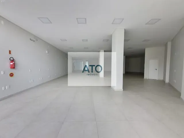 Sala para alugar, no bairro Centro em Tijucas
