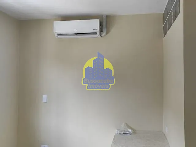 Sala com 30m², para alugar, no bairro Umuarama em Osasco