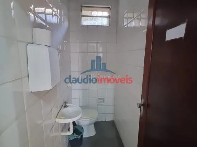 Sala para alugar, no bairro Centro em Barra Mansa