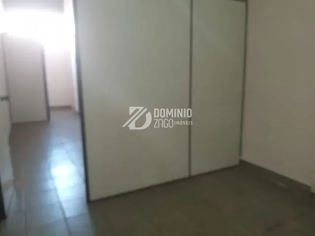 Sala para alugar, no bairro Mercês em Uberaba