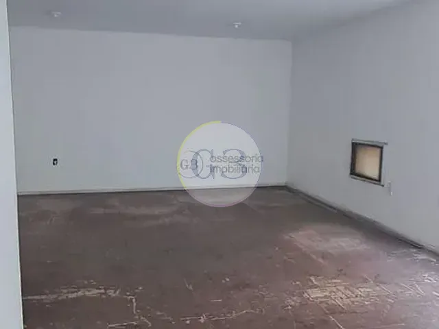Sala à venda ou para alugar, no bairro Centro em Pelotas