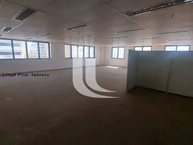 Sala à venda, no bairro Consolação em São Paulo