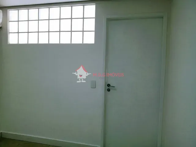 Sala à venda, no bairro Vila Mariana em São Paulo