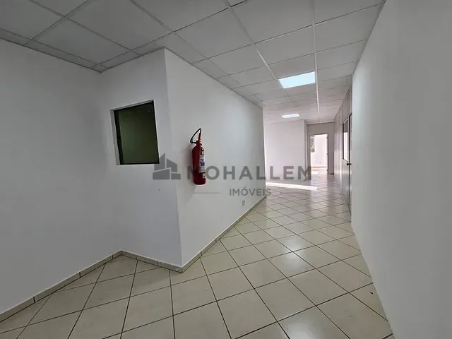 Sala para alugar, no bairro centro em Piranguinho