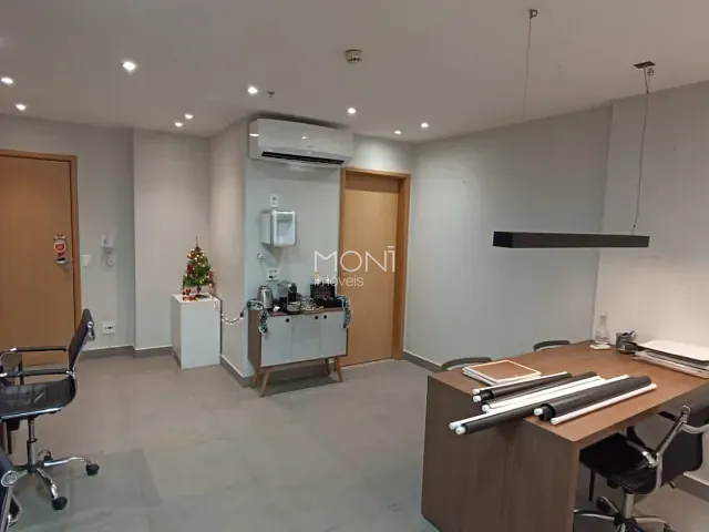 Sala à venda, no bairro Samambaia Norte (Samambaia) em Brasília