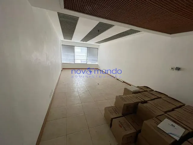 Sala com 36m², para alugar, no bairro Centro em Rio de Janeiro