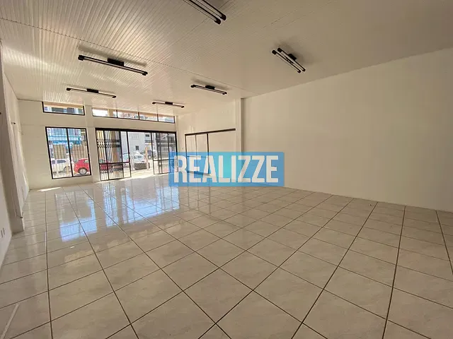 Sala para alugar, no bairro Centro em Marau