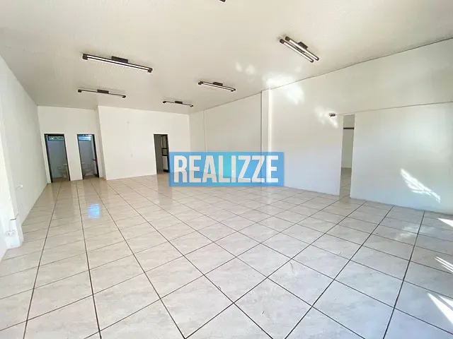 Sala para alugar, no bairro Centro em Marau