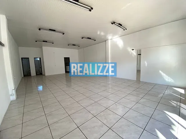 Sala para alugar, no bairro Centro em Marau