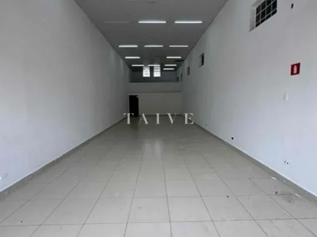 Sala para alugar, no bairro Centro em Londrina