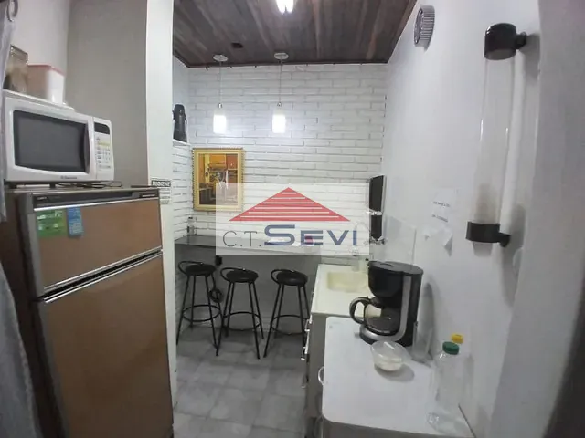 Sala à venda ou para alugar, no bairro República em São Paulo