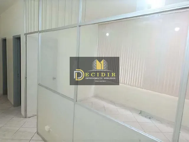 Sala com 60m², para alugar, no bairro Liberdade em São Paulo