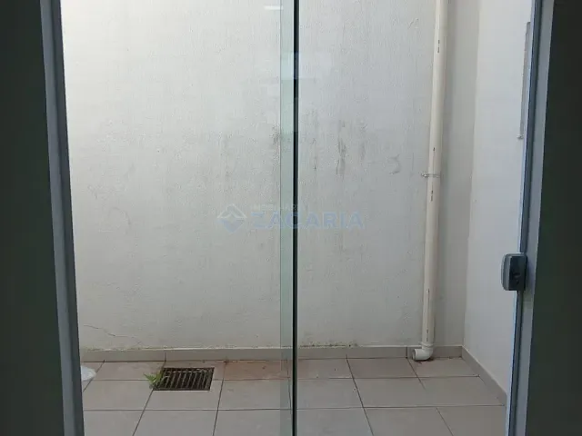 Sala para alugar, no bairro Centro em Apucarana
