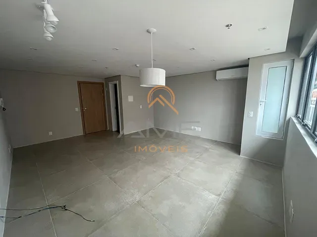 Sala à venda ou para alugar, no bairro São Gonçalo em Pelotas