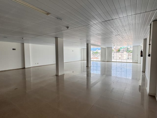 Sala com 202m², para alugar, no bairro Paineiras em Juiz de Fora