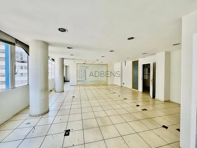Sala à venda ou para alugar, no bairro Centro em São Paulo