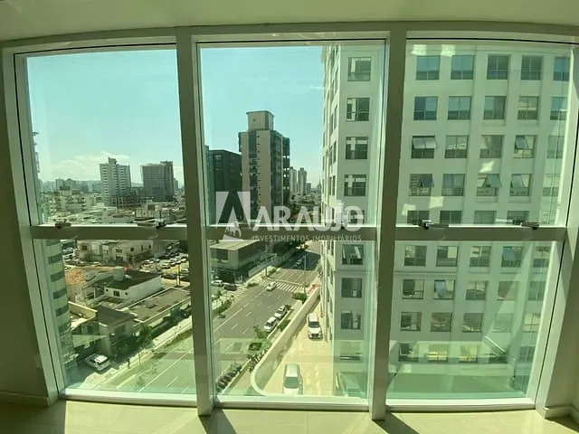 Sala com 68m², à venda, no bairro Centro em Itajaí