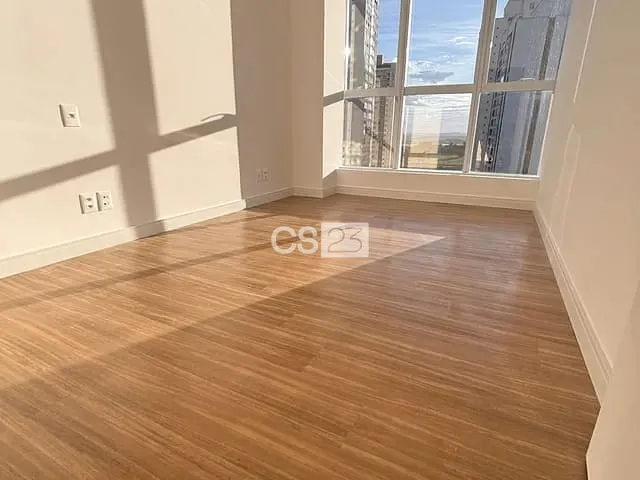 Sala à venda ou para alugar, no bairro Gleba Fazenda Palhano em Londrina