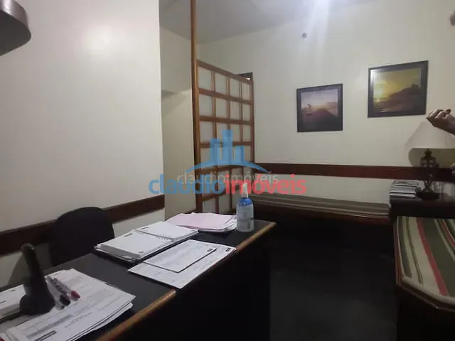 Sala à venda, no bairro Centro em Barra Mansa