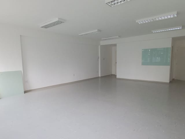 Sala com 97m², para alugar, no bairro Jardim Paulista em São Paulo
