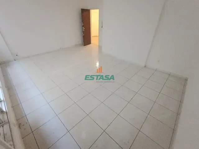 Sala à venda, no bairro Copacabana em Rio de Janeiro
