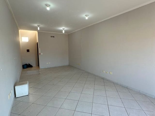 Sala com 36m², para alugar, no bairro Parque Residencial Jaguari em Americana
