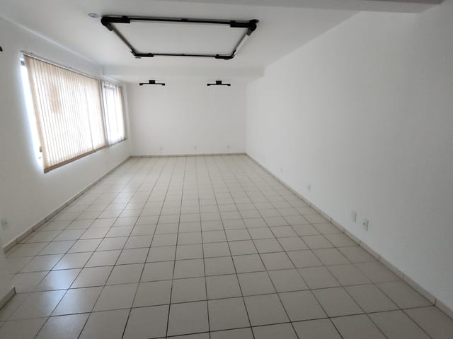 Sala com 37m², para alugar, no bairro centro em Pomerode