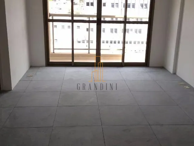 Sala à venda, no bairro Rudge Ramos em São Bernardo do Campo