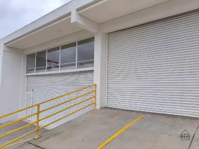 Sala com 100m², para alugar, no bairro Jardim Recanto Suave em Cotia
