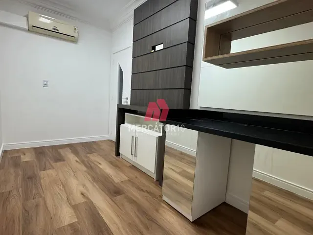 Sala à venda, no bairro Garcia em Blumenau