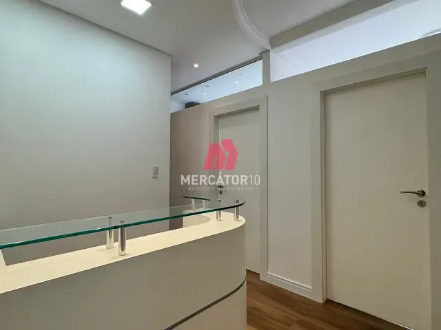 Sala à venda, no bairro Garcia em Blumenau
