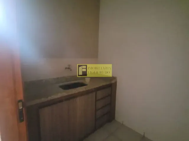 Sala com 40m², para alugar, no bairro Centro em São José do Rio Preto