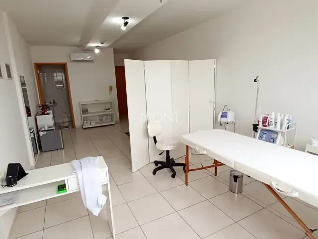 Sala à venda, no bairro Samambaia Norte (Samambaia) em Brasília