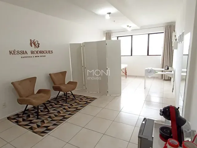 Sala à venda, no bairro Samambaia Norte (Samambaia) em Brasília