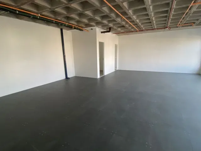 Sala com 10m², para alugar, no bairro Bela Suiça em Londrina