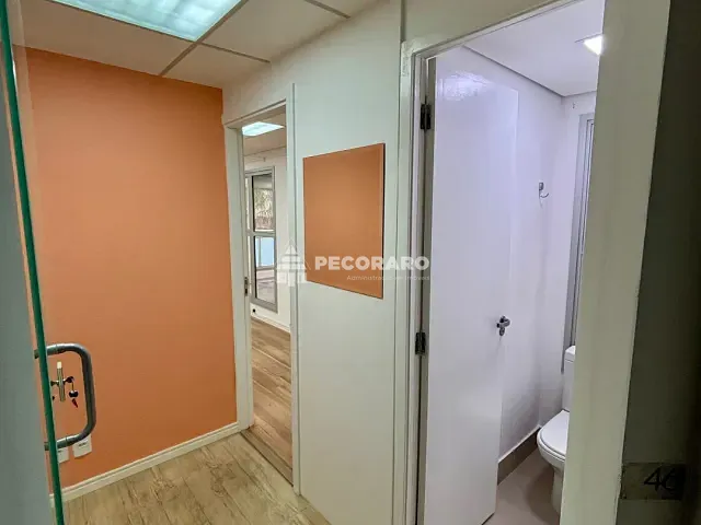 Sala à venda, no bairro Perdizes em São Paulo