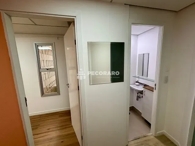 Sala à venda, no bairro Perdizes em São Paulo