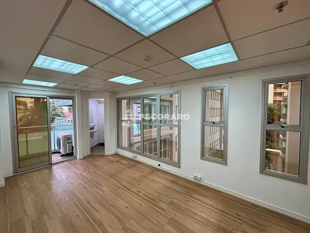 Sala à venda, no bairro Perdizes em São Paulo