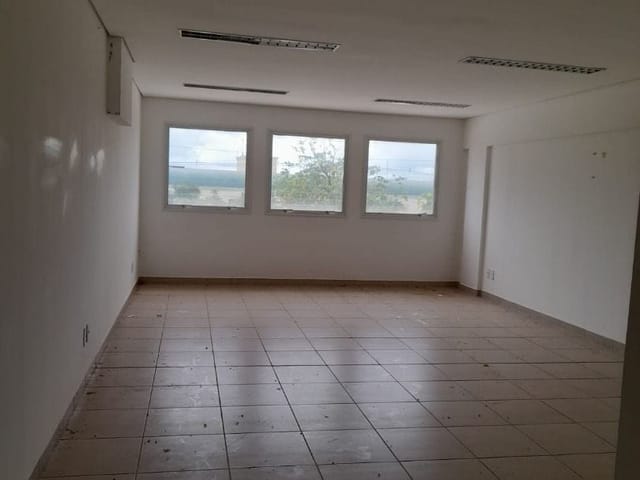 Foto do Sala - Sala Comercial de 50m² para Alugar por R$ 1.000 -  Centro  - Londrina/PR | Premier Imóveis