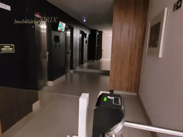 Sala com 43m², para alugar, no bairro Centro em Curitiba