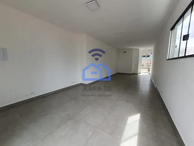 Ponto com 40m², para alugar, no bairro Indaiá em Caraguatatuba