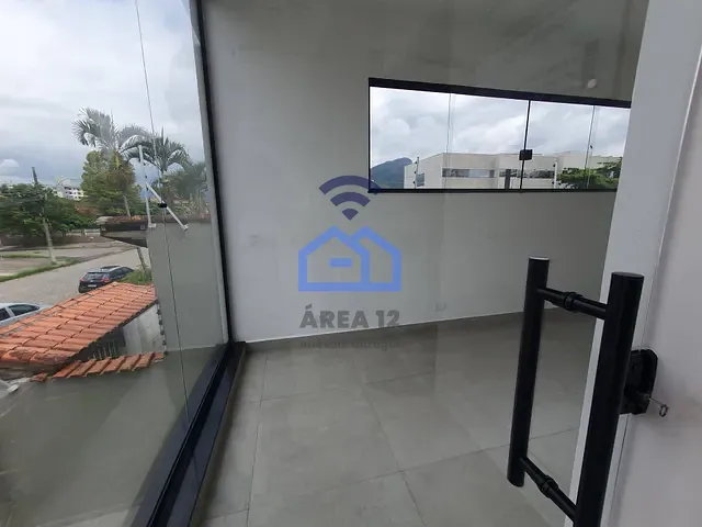 Ponto com 40m², para alugar, no bairro Indaiá em Caraguatatuba